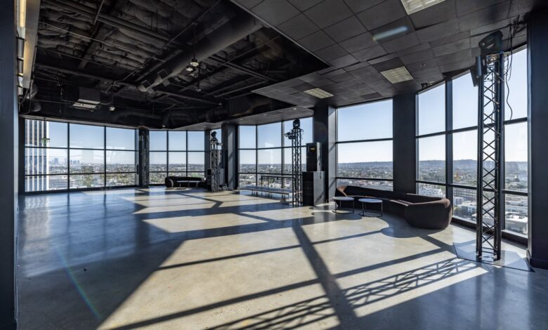 Flexible Production Venues in Los Angeles Venues in Los Angeles